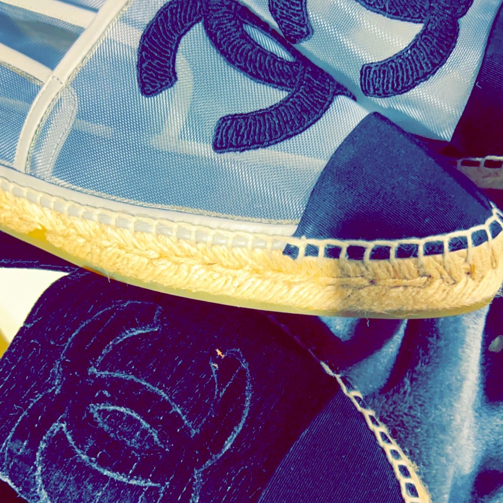 NEW Never worn CHANEL SOLD
